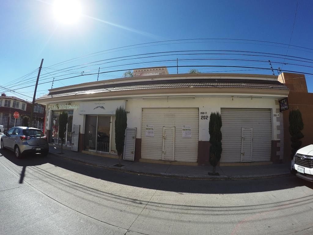 Local comercial en renta Fracc Los Bosques 30m2